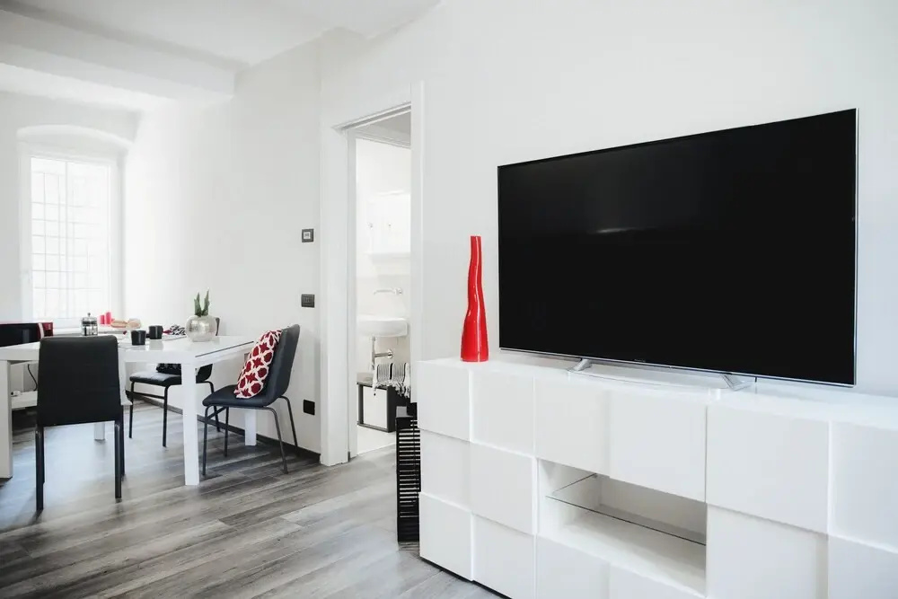 MyHomeInComo - Mc Julian Apartment