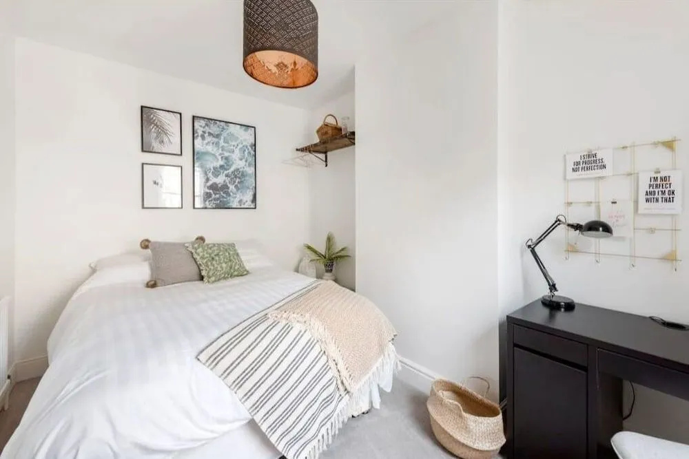 2 Bedroom Bath Townhouse With Parking