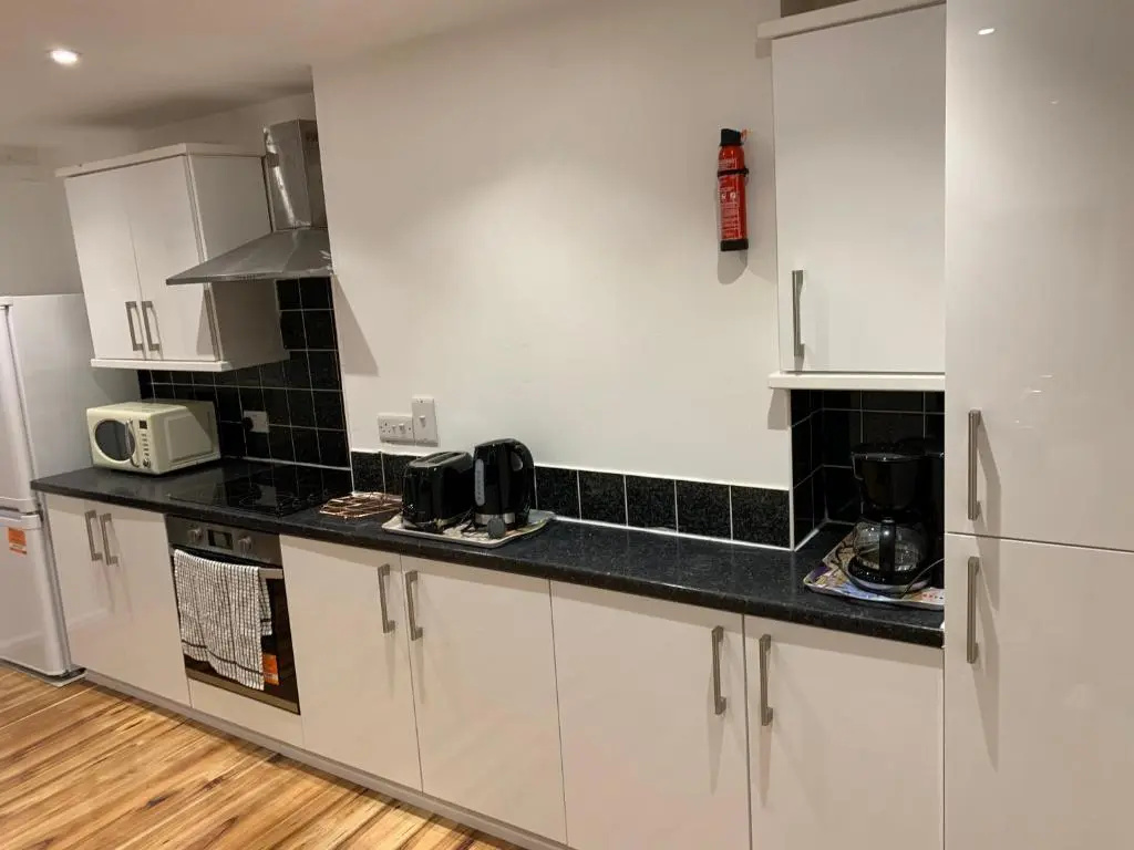 Fantastic villa bournemouth - spa, parking, garden
