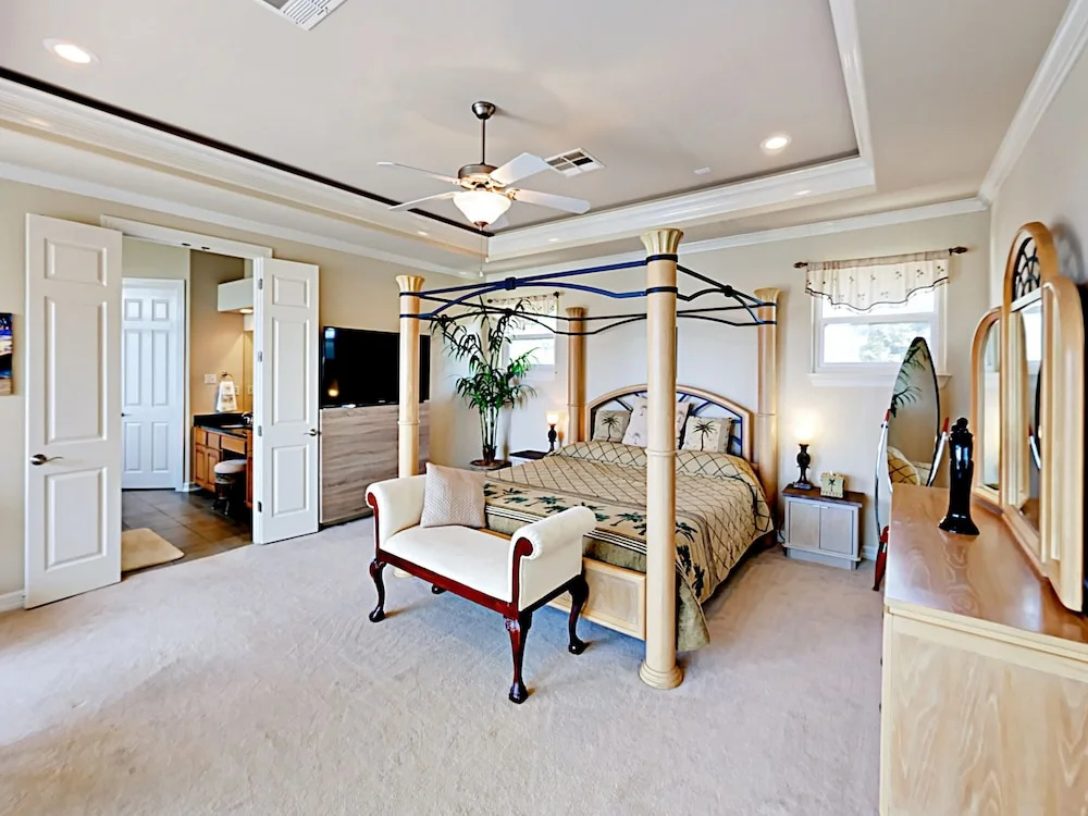 8413 Leander - 4 Br Home