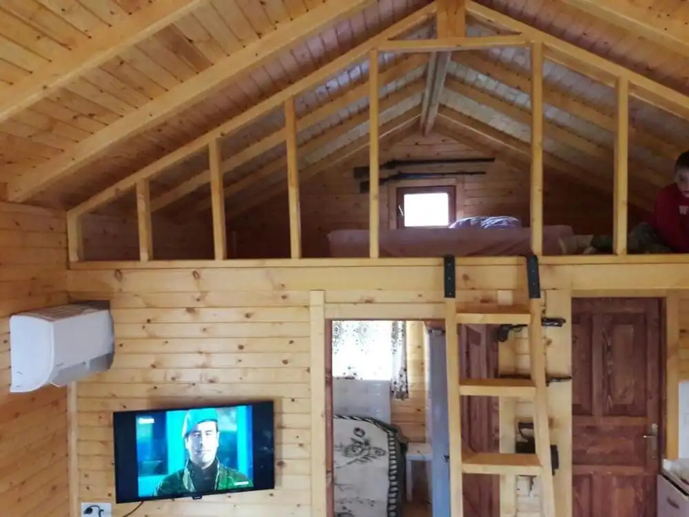 YALILI Wooden House