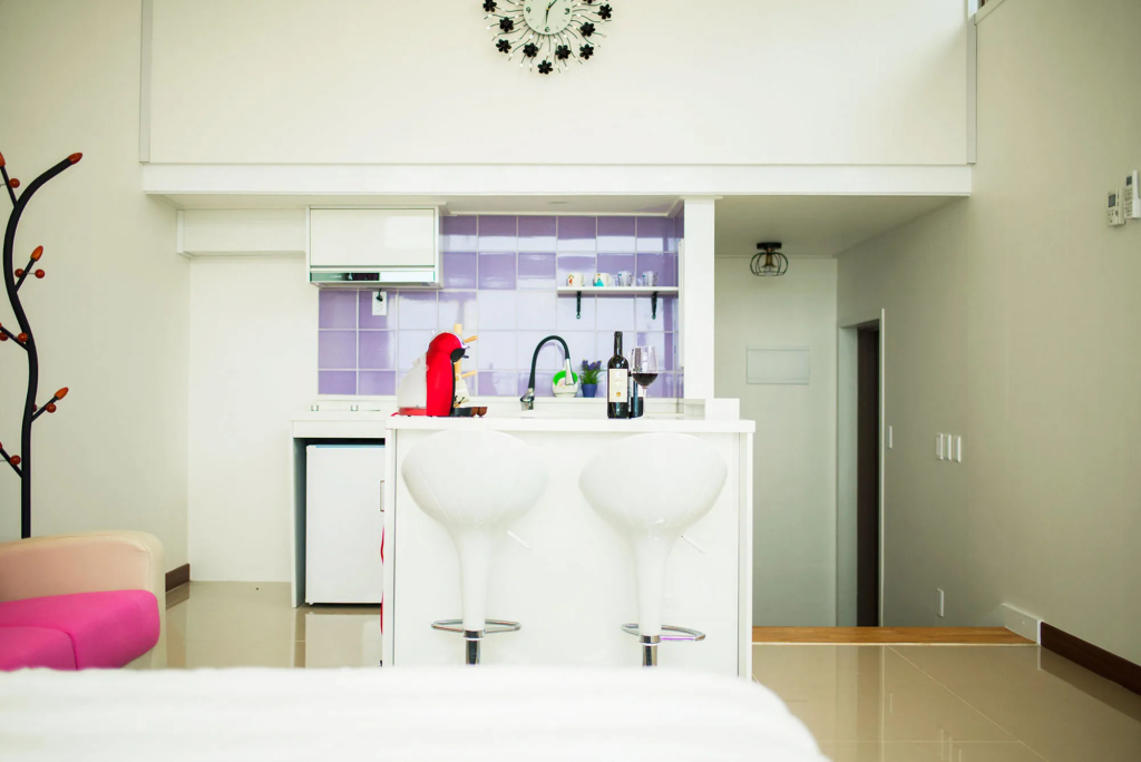 Sea & Pine Pension