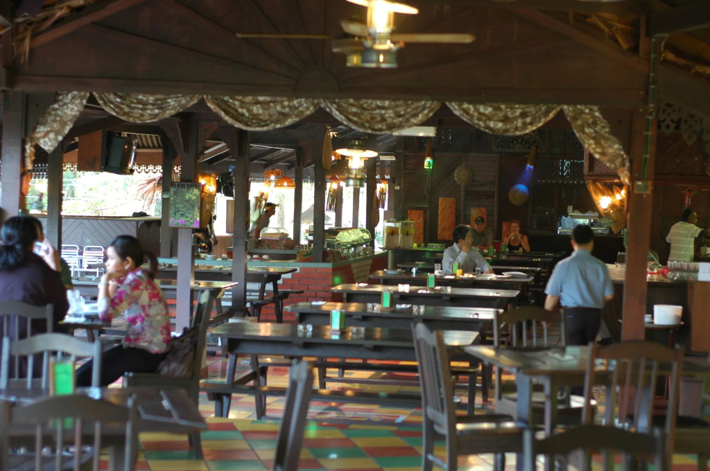 Kampung Tok Senik Hotel