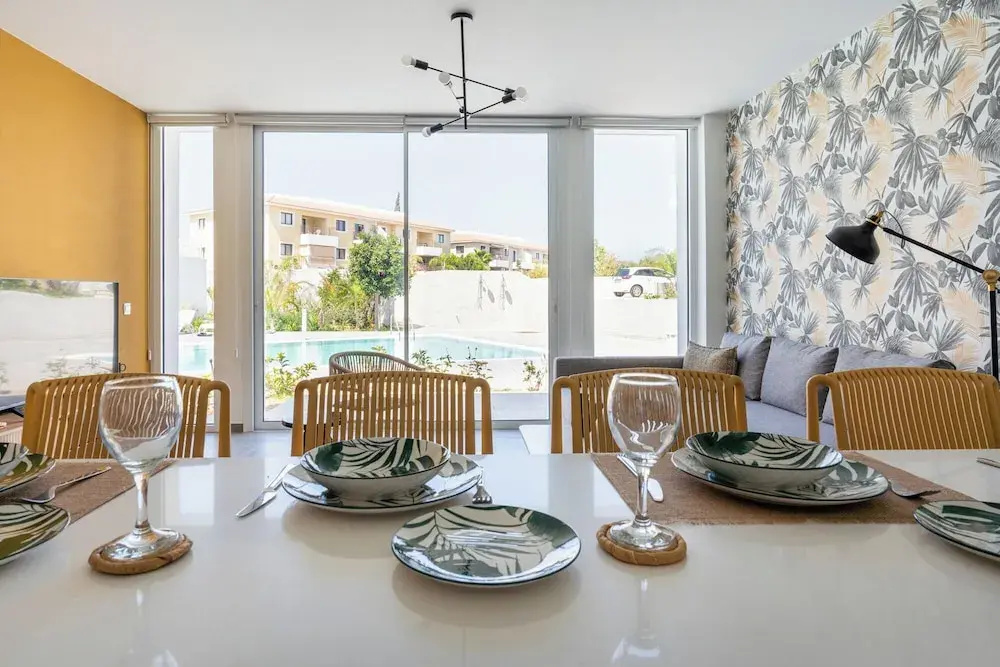 Blu Horizon - Stylish Living with Pool & Balconies in Protaras