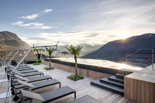 Apartment 7