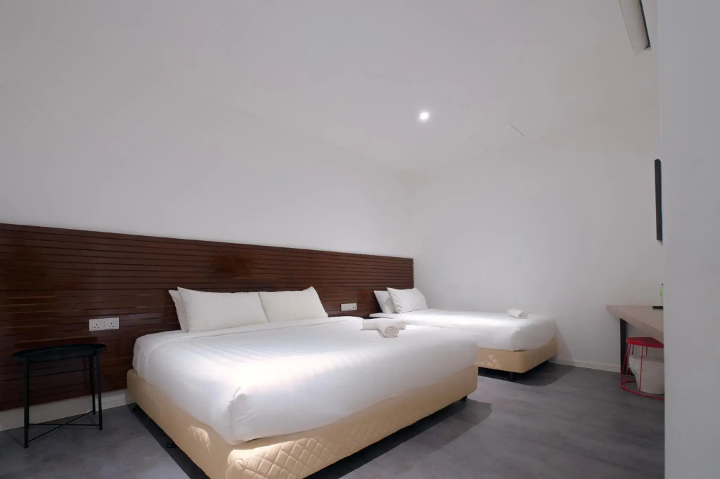 T Hotel Tandop