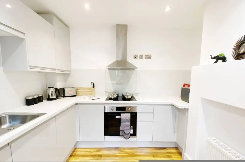 De Pary 2 Modern Bedford Apartment- Near Town Centre