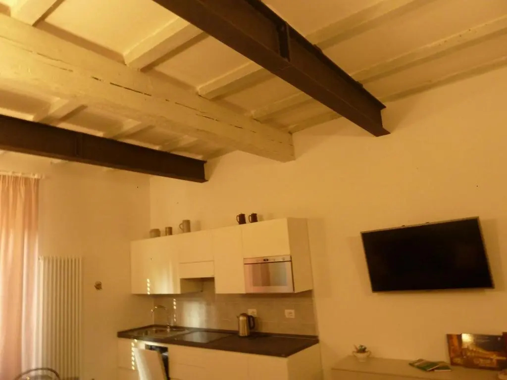 LA TORRE LUNGA -Smart Working- 150 m dalle-from Due Torri-Two Towers