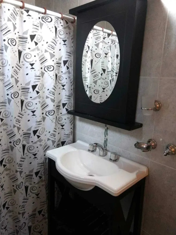 Hostal "El Tomolasta"