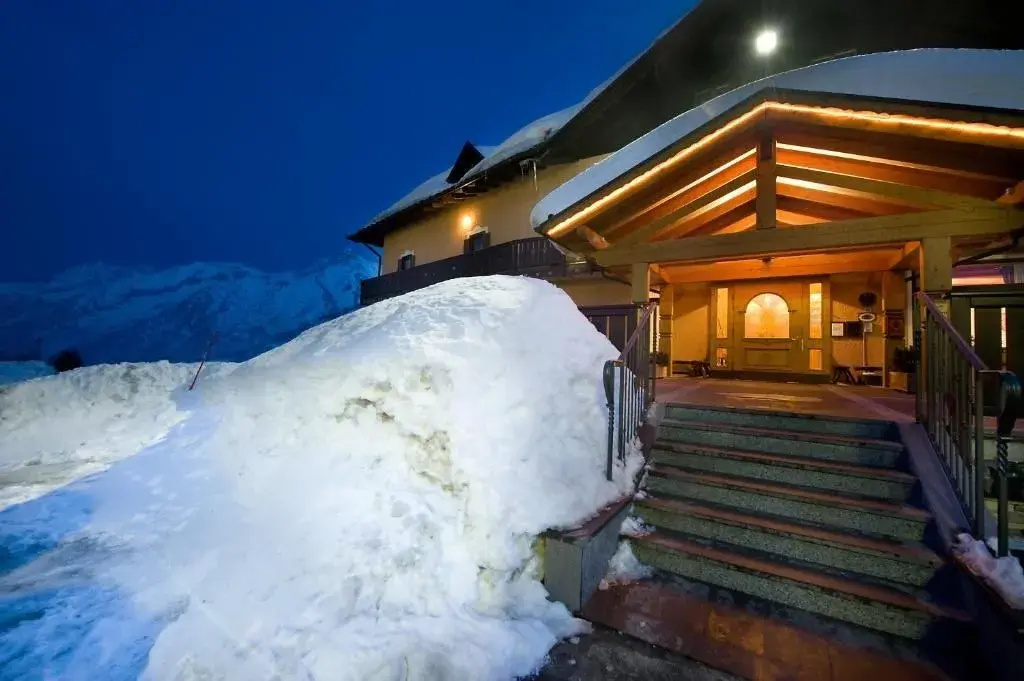 Hotel Adamello