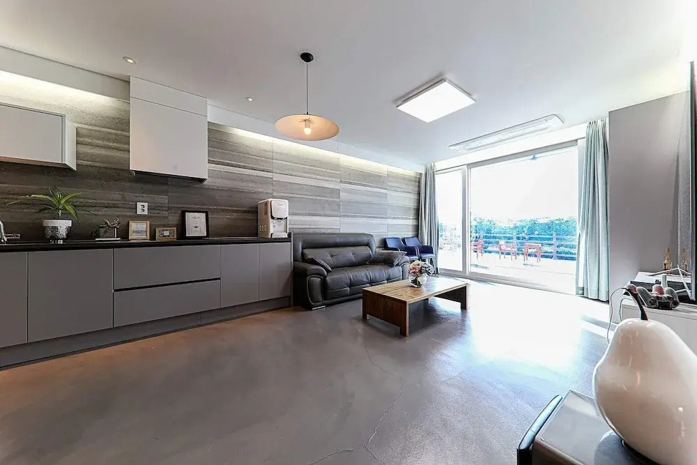 Iho 1820 Cafe & Guesthouse - Hostel