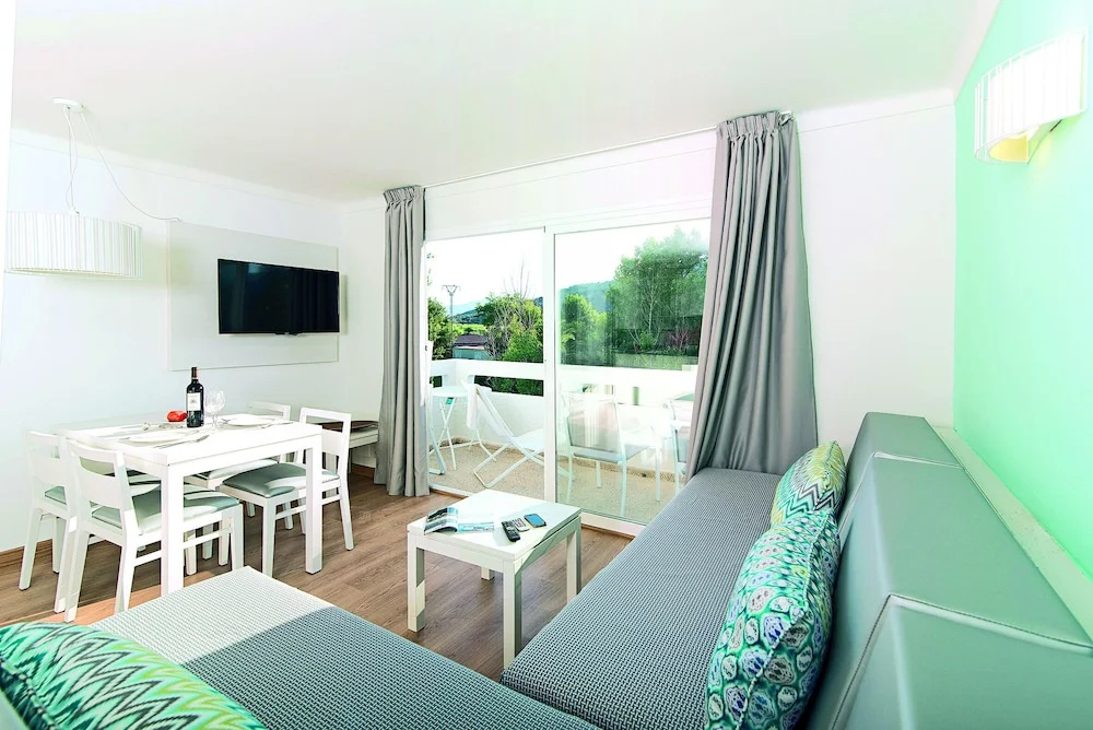 Cabot Sivella Apartments