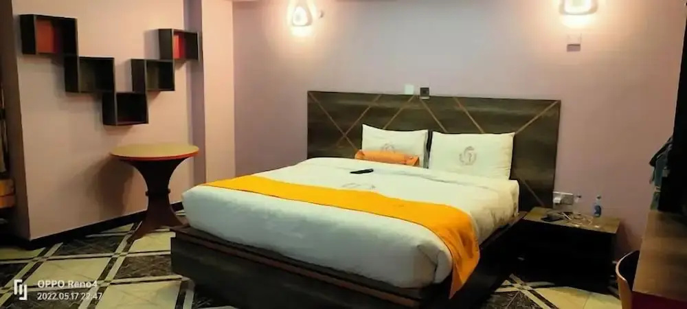 Good Putt Hotel