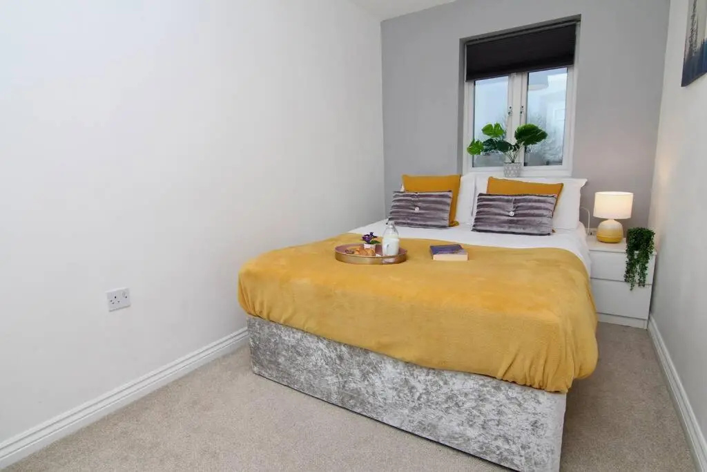 Daimler House - Cosy Home Near Coventry City Centre