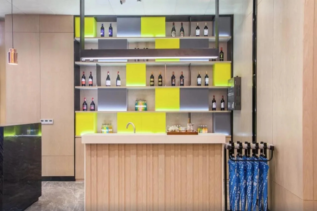 Echarm Hotel Wuhan Huangpi