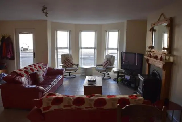 46 West Strand Avenue