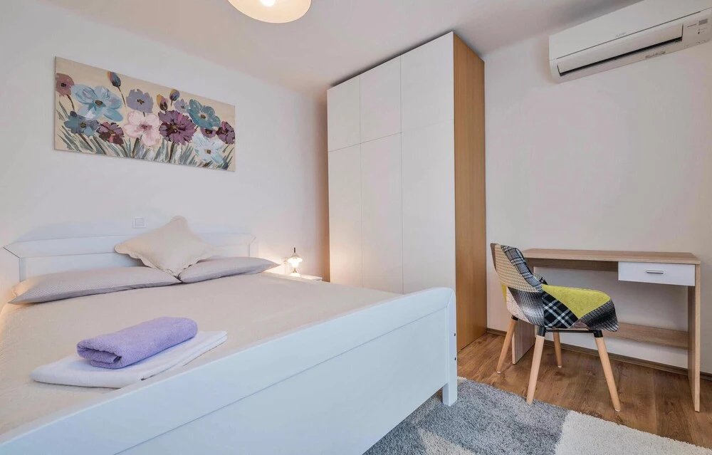 Four-Bedroom Holiday Home In Manjadvorci