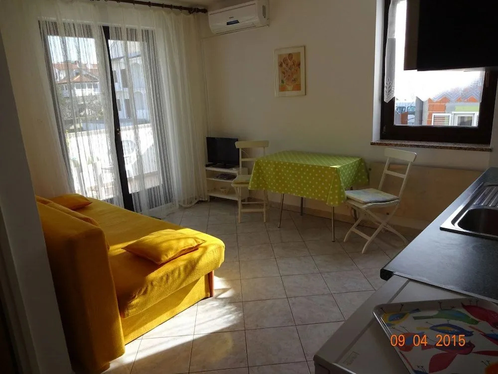 Apartment 802