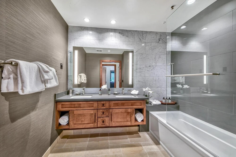Luxury 3Br Residence Steps From Heavenly Village and Gondola Book 7 Nights for 10% Off by Redawning