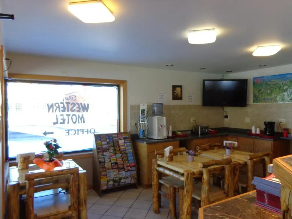Western Motel