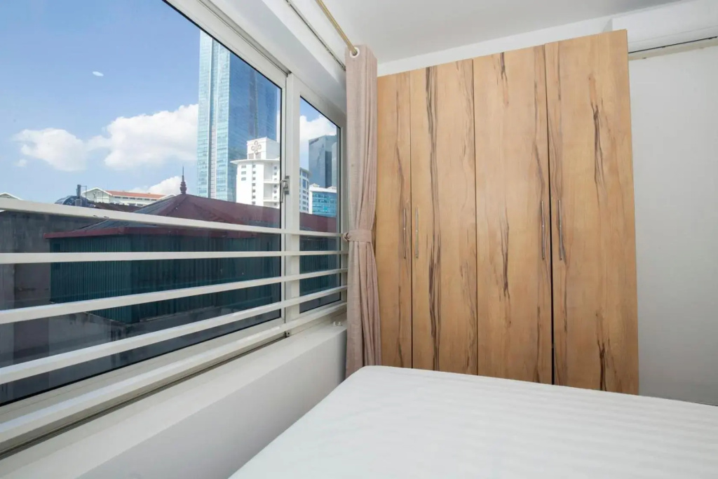 Sumitomo Tower-1 Bed Apartment & Hotel