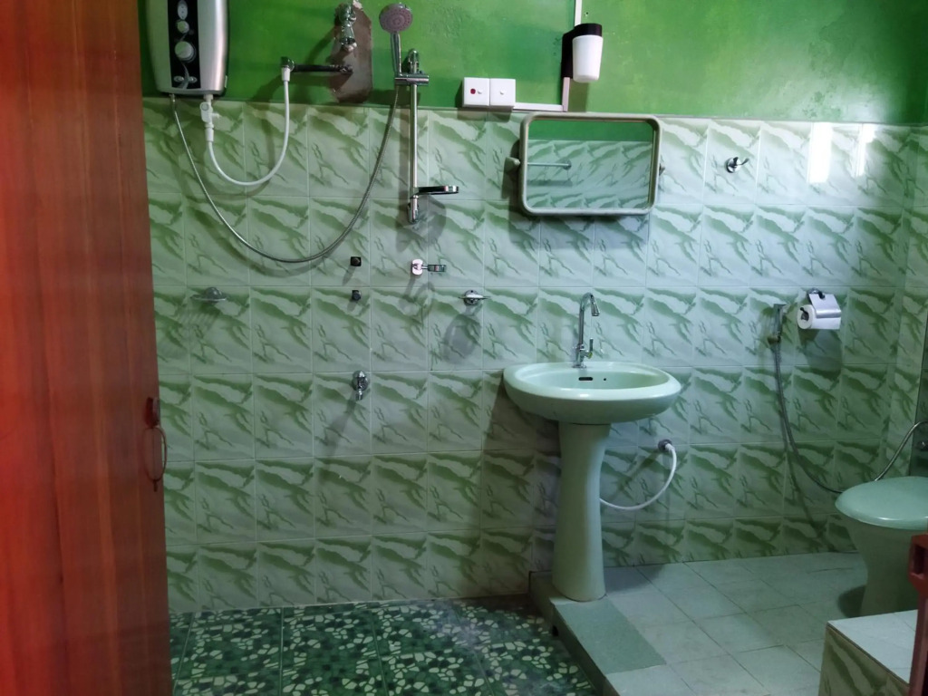 7 guest 3room apartment