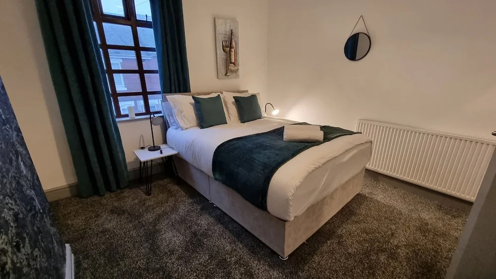 Cosy Stay in Stoke on Trent By Villazu