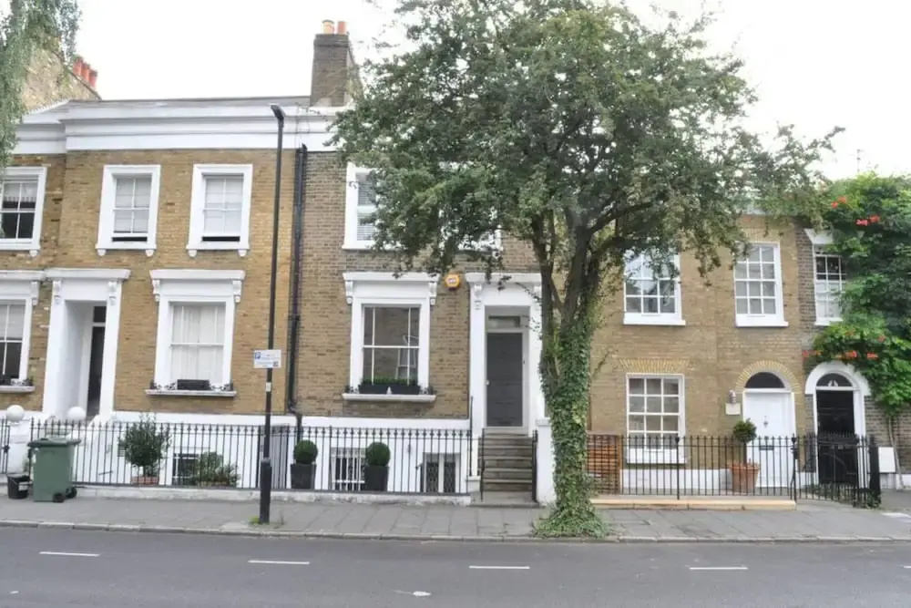 Stunning 3 Bedroom House in Clapham Manor
