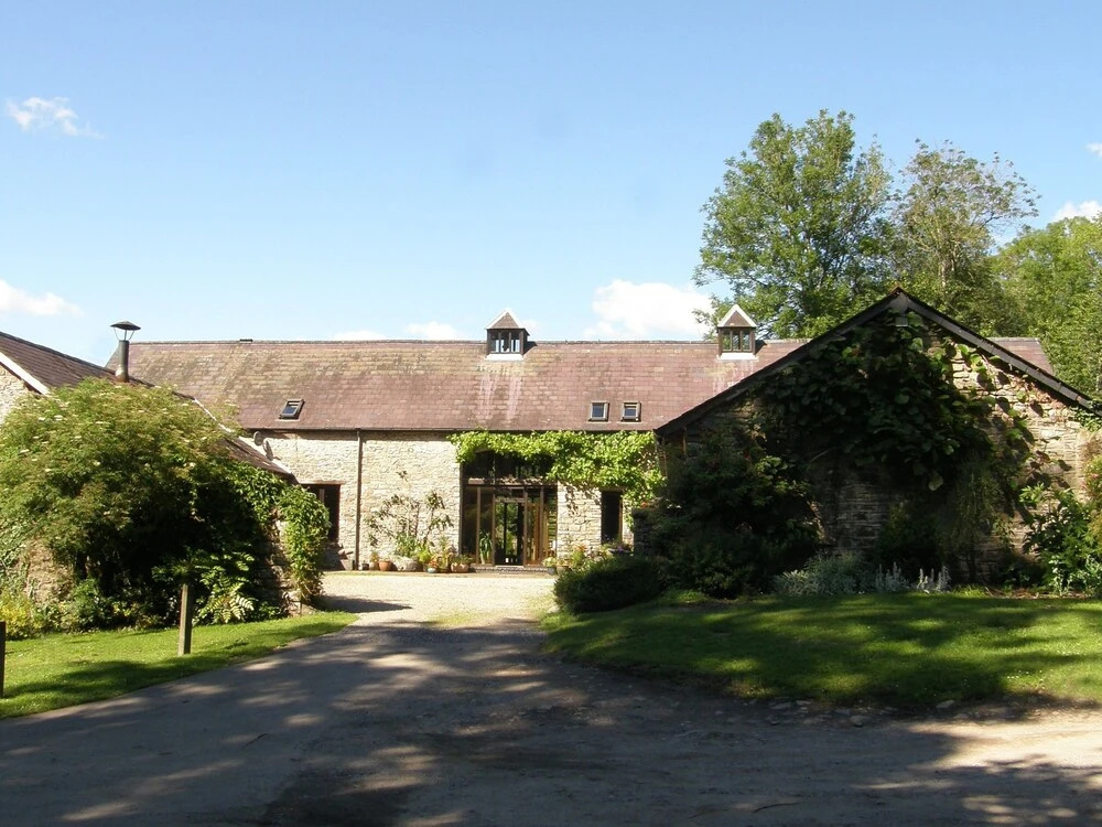 Ty Cefn Tregib
