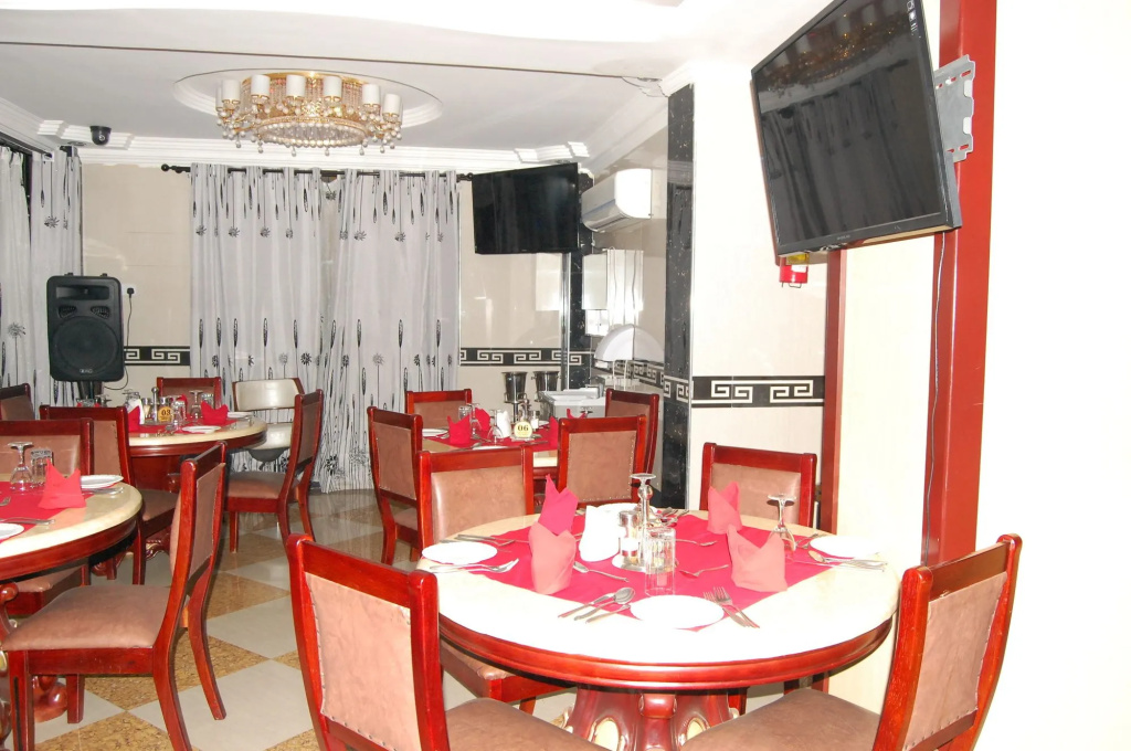 Nemax Royal Hotel