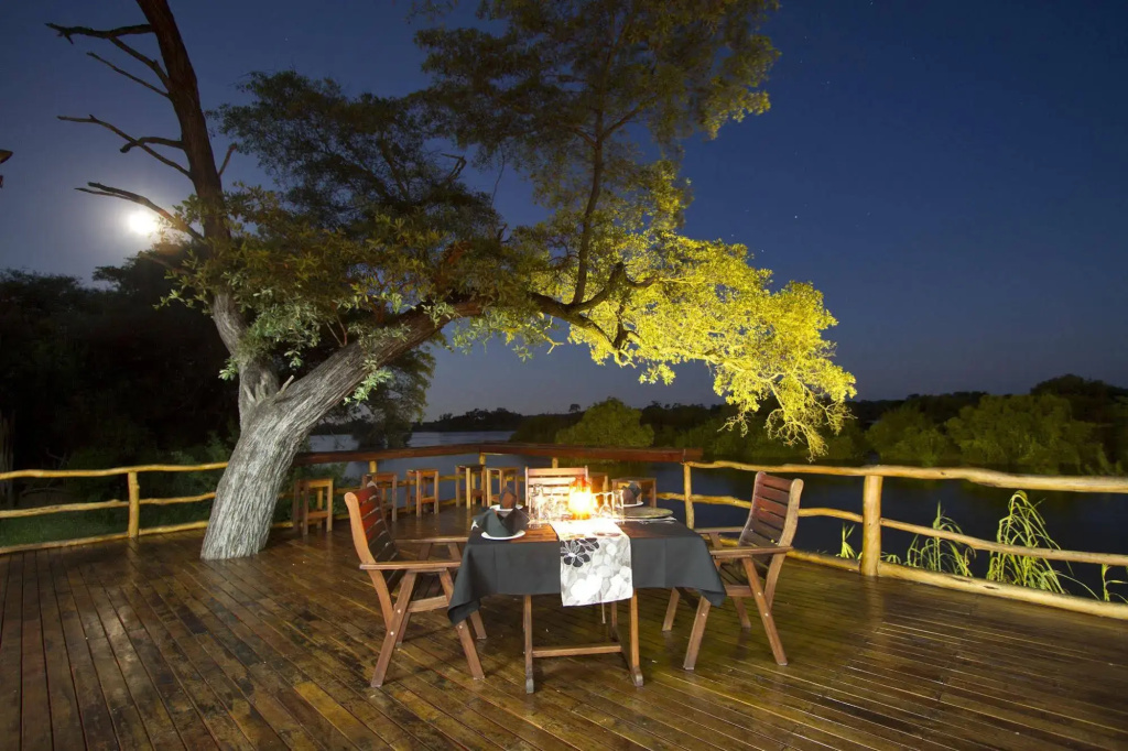 Zambezi Dusk River Facing-all inclusive-Luxury Accommodation