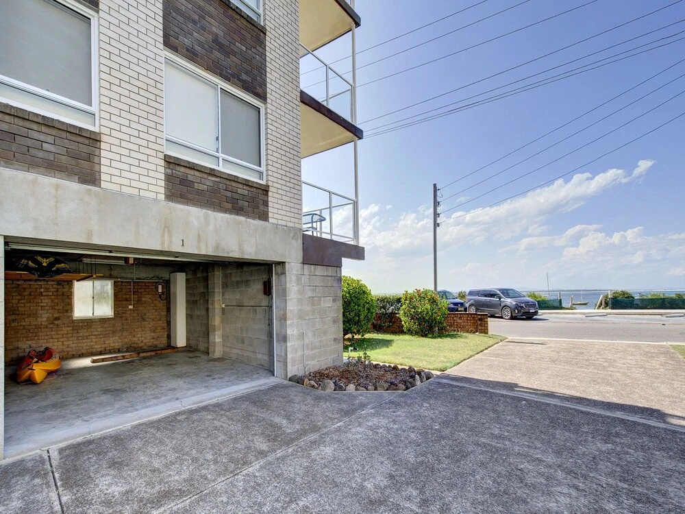 Shoal Edge, Unit 1/31Shoal Bay Road