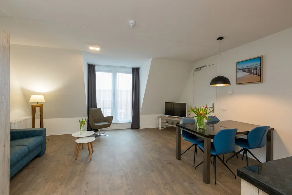 Welcome in - Aparthotel Zoutelande, studios en app voor 2-6 pers - 50m van het strand in hartje centrum