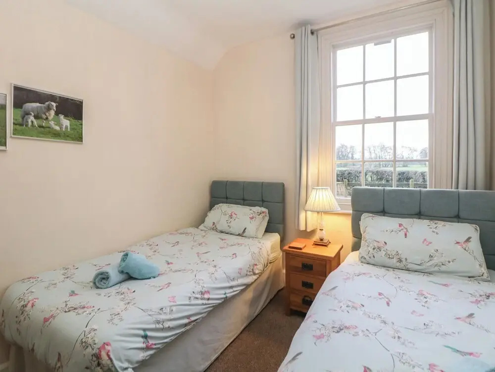 South Lodge - Longford Hall Farm Holiday Cottages