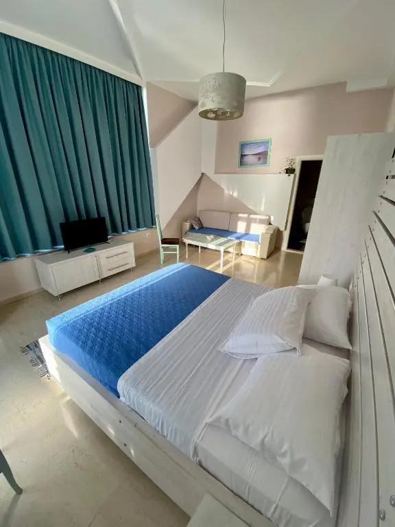 Saranda Hotel