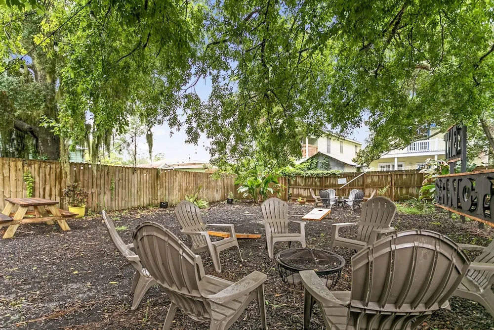 San Marco Villa Duplex w Backyard BBQ & Firepit