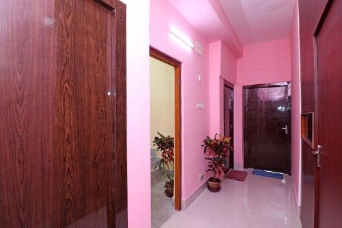 Oyo 17120 Somerest Guest House
