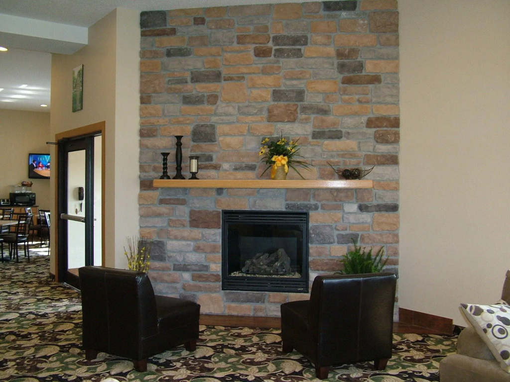 Cobblestone Inn & Suites - Lake View