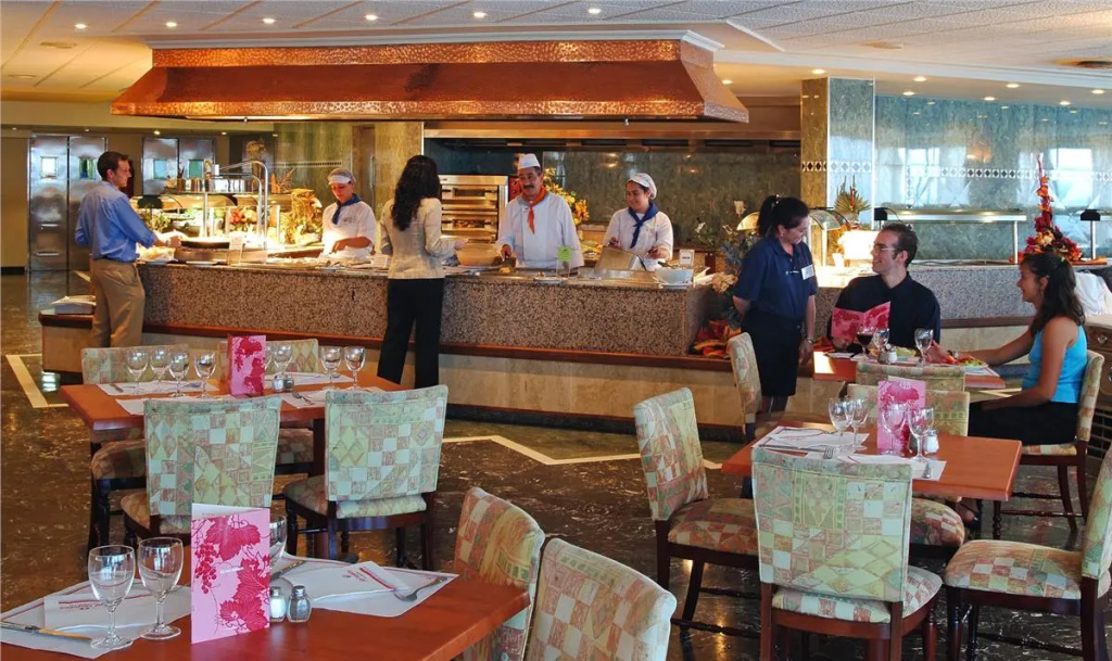 AluaSun Cala Antena - All Inclusive
