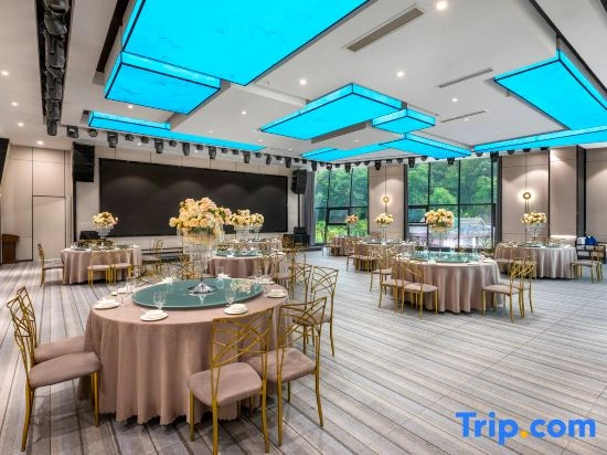 Wyndham Guiyang Nanming Haofeng Hotel (Guiyang Railway Station Branch)