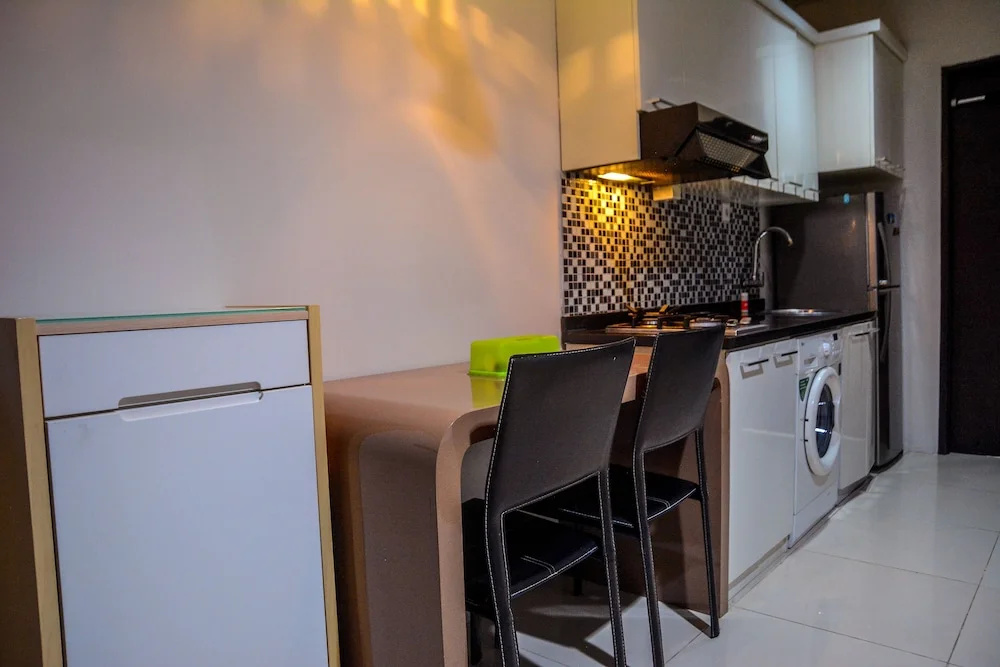 1 Bedroom at Cosmo Mansion Apartment by Travelio