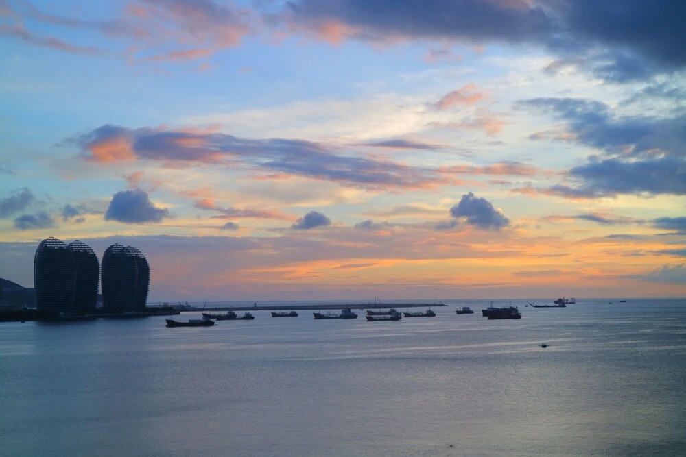 Sanya Canacoast Art Inn