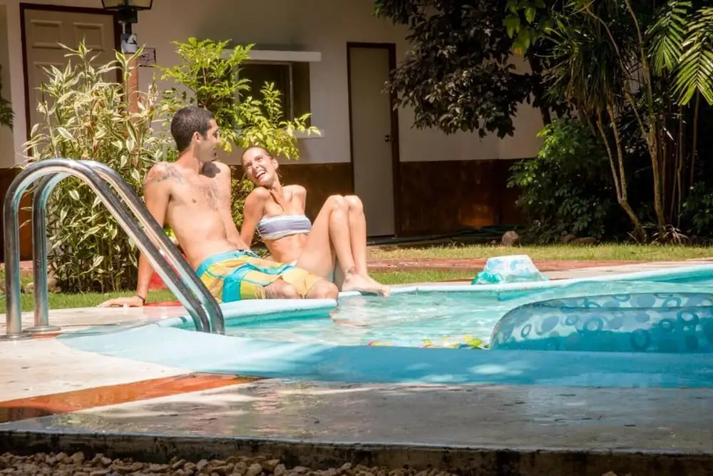 Los Mostros Hostel