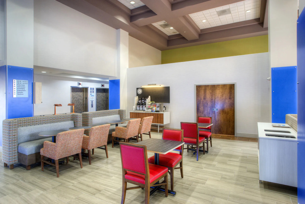 Holiday Inn Express Hotel & Suites Tempe by IHG