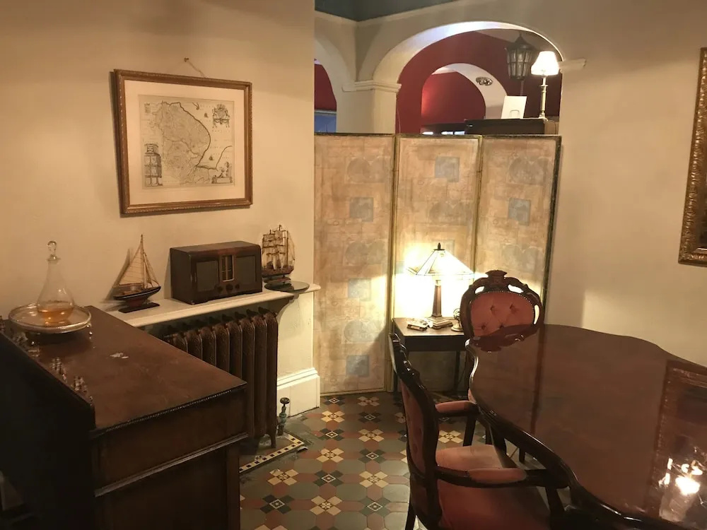 The Priory Hotel