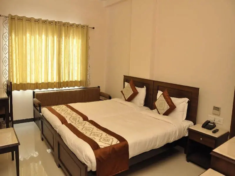 Hotel The Grand Taya