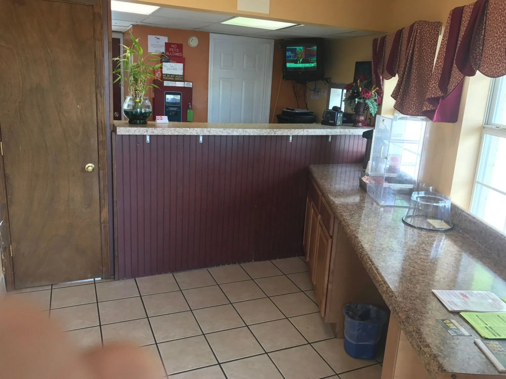 Smoky View Inn