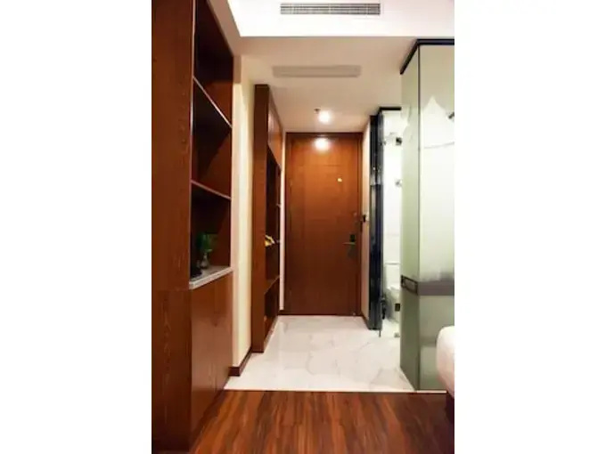 Shanghai Lintin Holiday Hotel PVG Airport Disneyland Free Shuttle