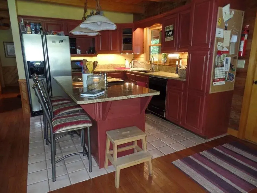Creekside Paradise Bed and Breakfast