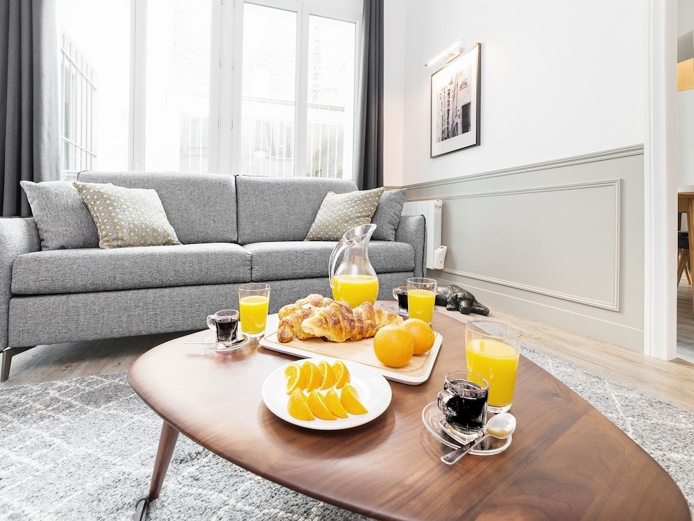 Luxury 4 Bedrooms Opera I by Livinparis